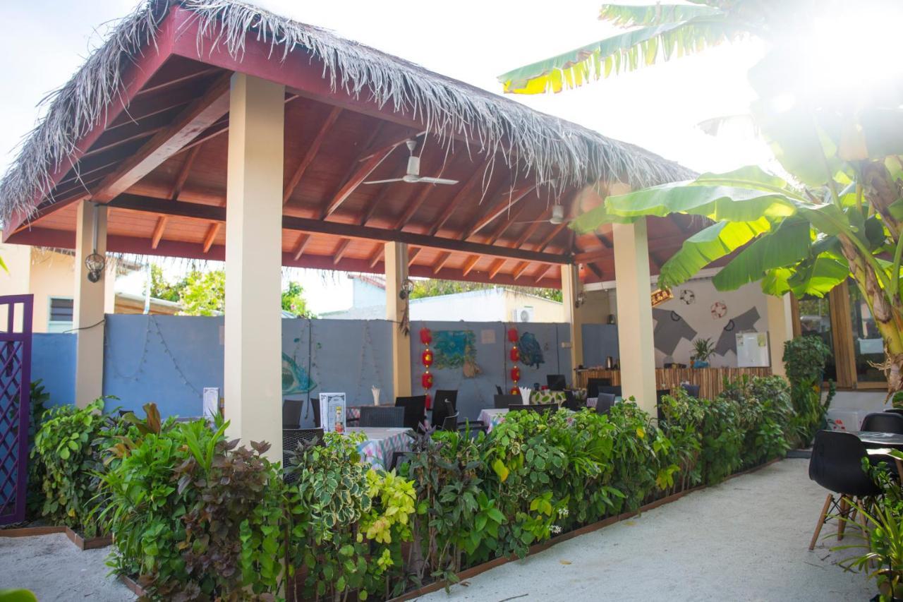 Silk Retreats Thulusdhoo Guest House Bagian luar foto