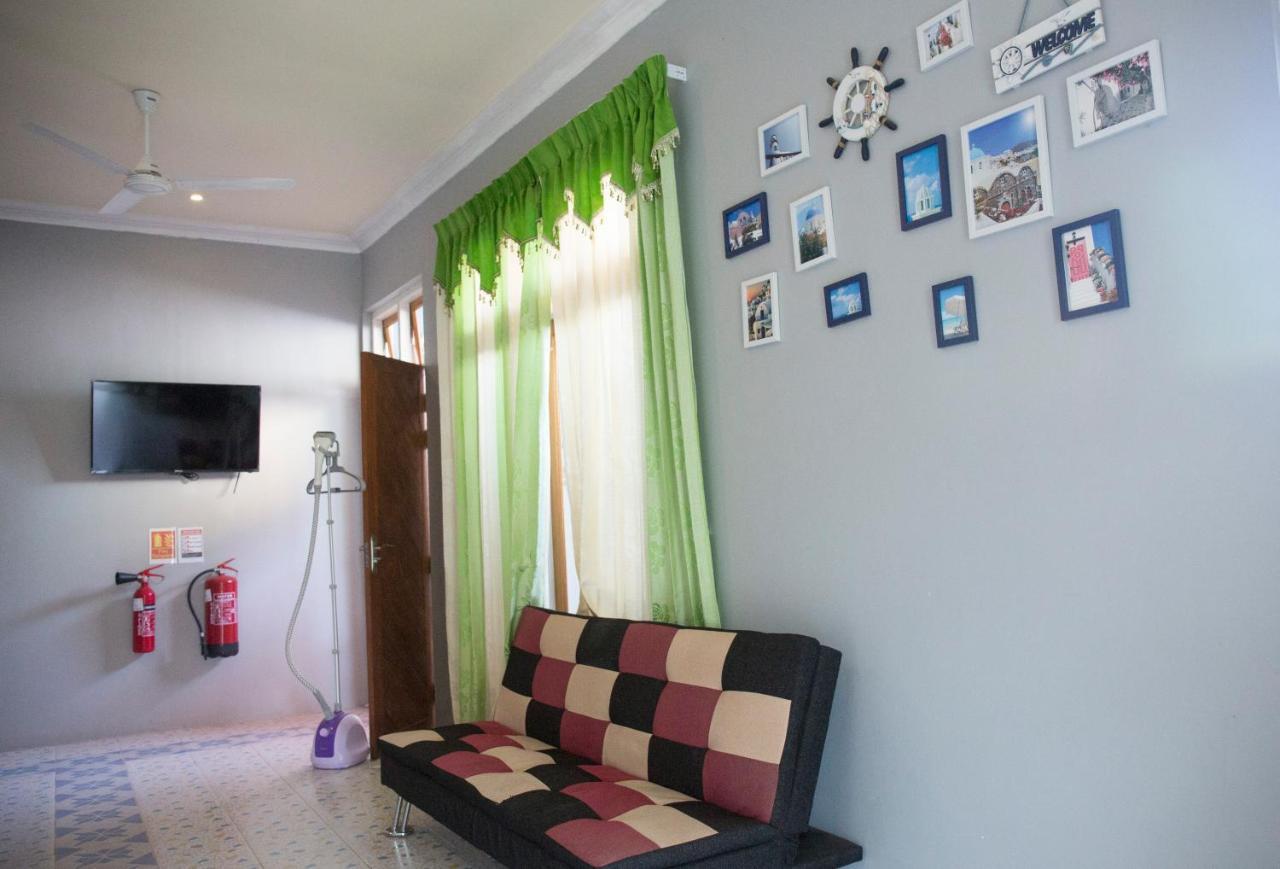 Silk Retreats Thulusdhoo Guest House Bagian luar foto