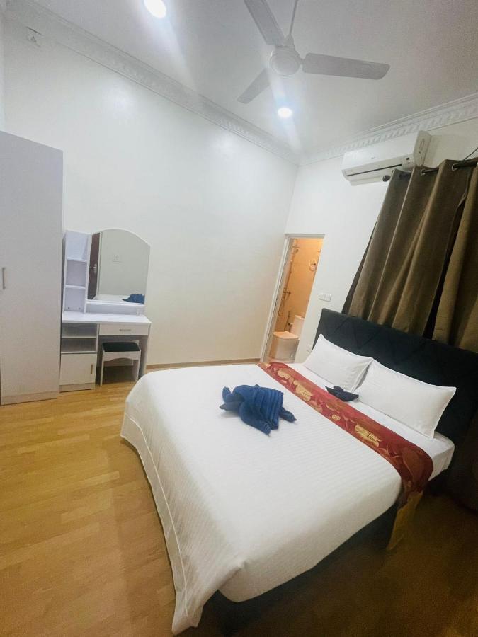 Silk Retreats Thulusdhoo Guest House Bagian luar foto